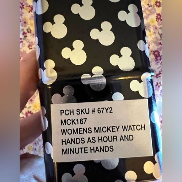 NEW Disney Mickey Mouse watch, plastic ties never cut, presentation box! - Picture 6 of 8